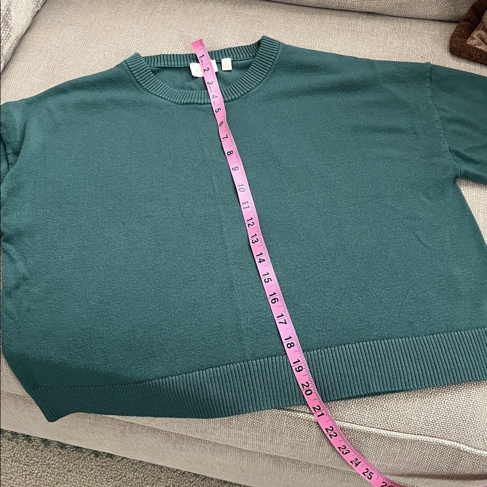 Sweater - Picture 4 of 6